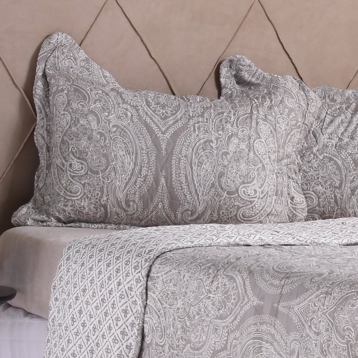 image_7e5c1b88-ae0d-4461-af78-06eef92da21f