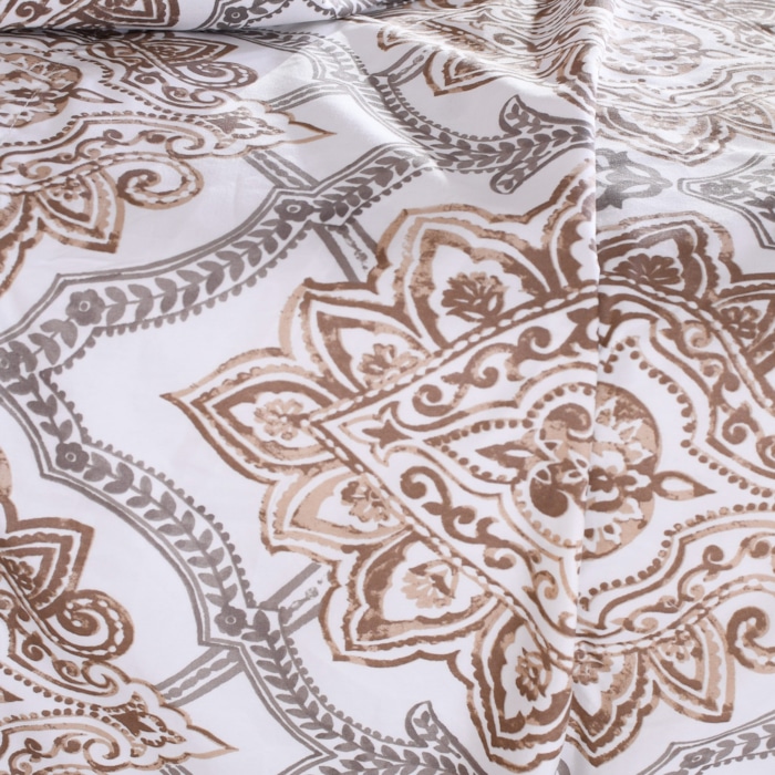 image_d50b381f-5266-4f8f-89a4-13f94be38446