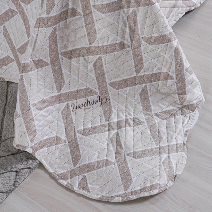 image_ced4621e-c8f0-4094-80cc-8c28dd8a97e9