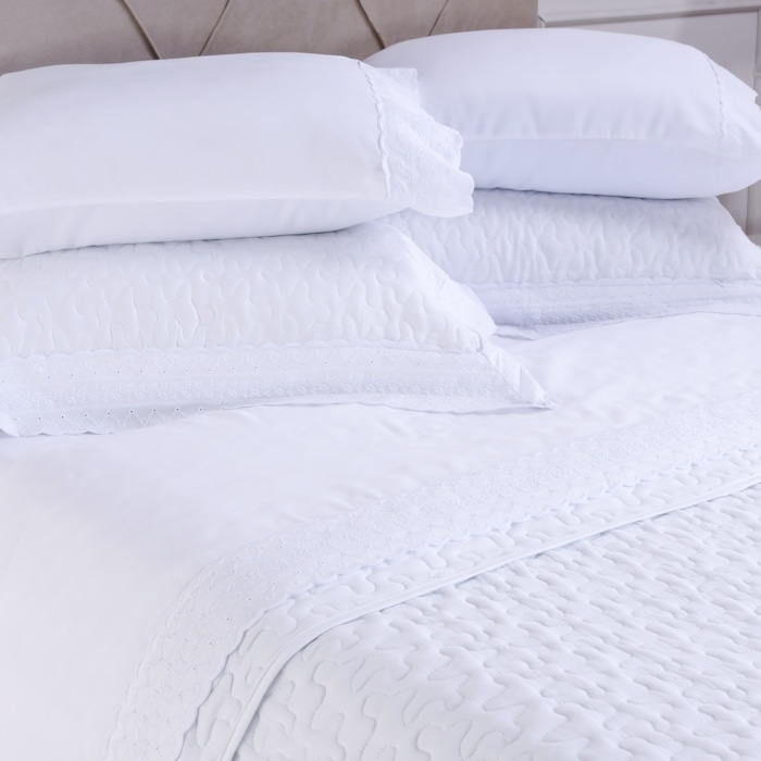 image_ad7400c3-d004-4c39-a21c-2be17b33876f